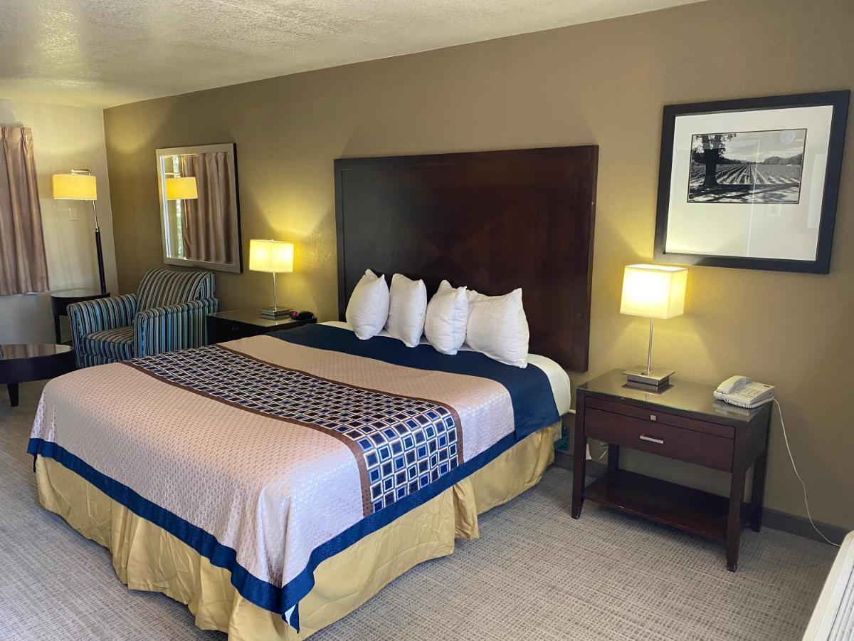 Vino Inn & Suites Atascadero Extérieur photo