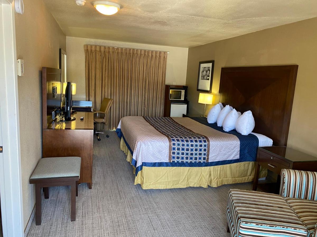 Vino Inn & Suites Atascadero Extérieur photo