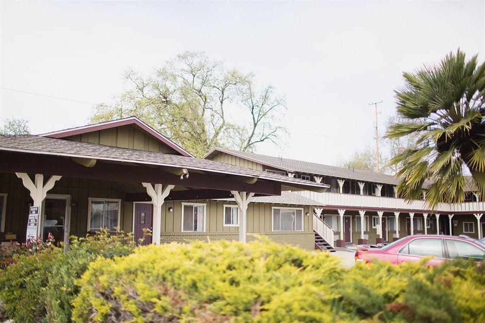 Vino Inn & Suites Atascadero Extérieur photo