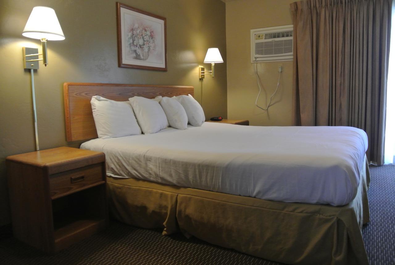 Vino Inn & Suites Atascadero Extérieur photo