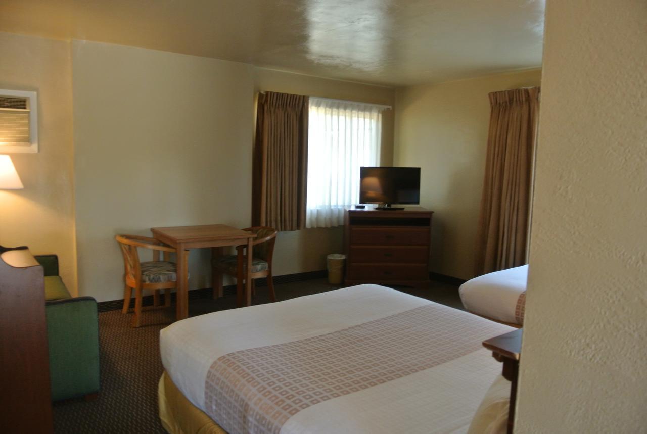 Vino Inn & Suites Atascadero Extérieur photo