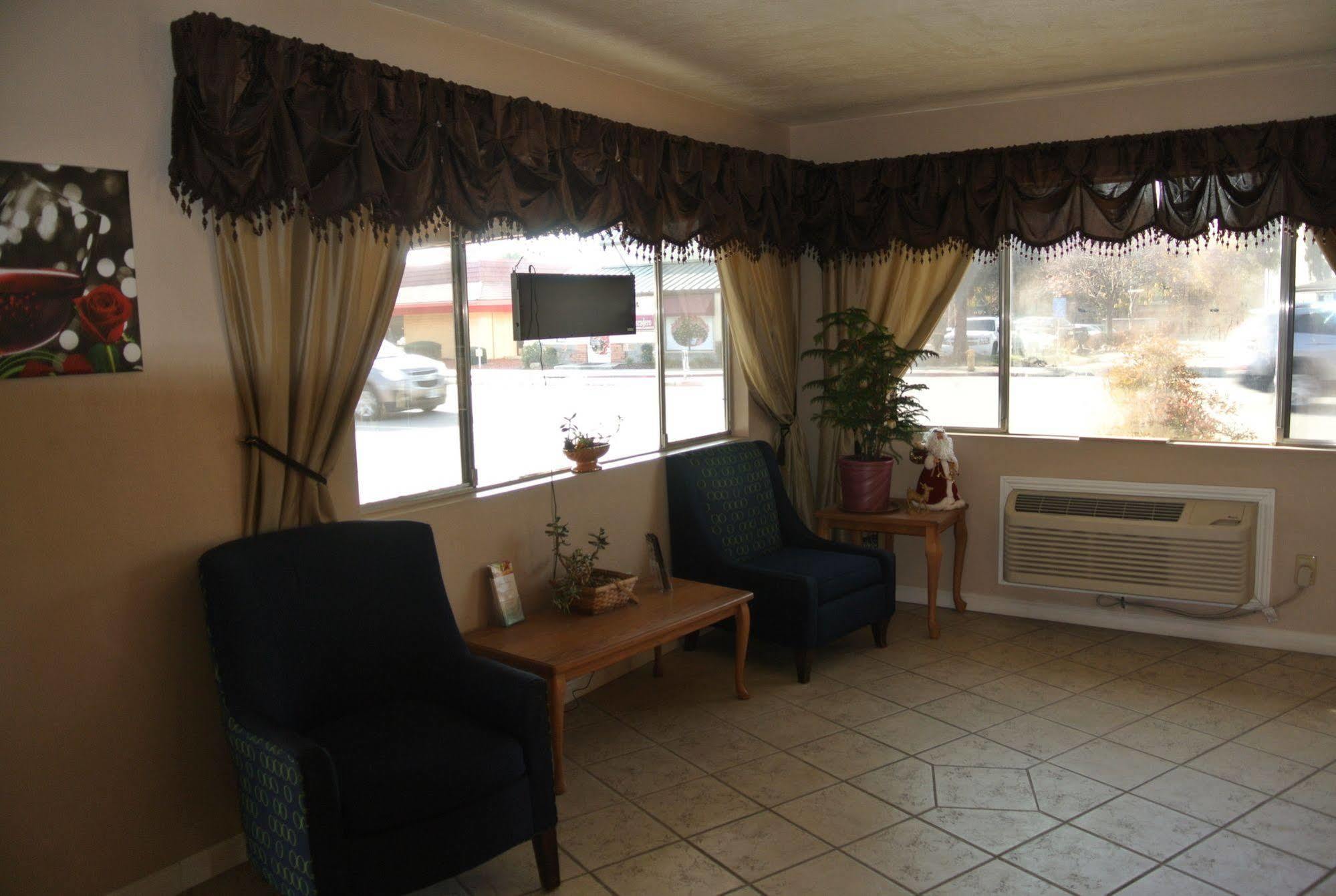 Vino Inn & Suites Atascadero Extérieur photo