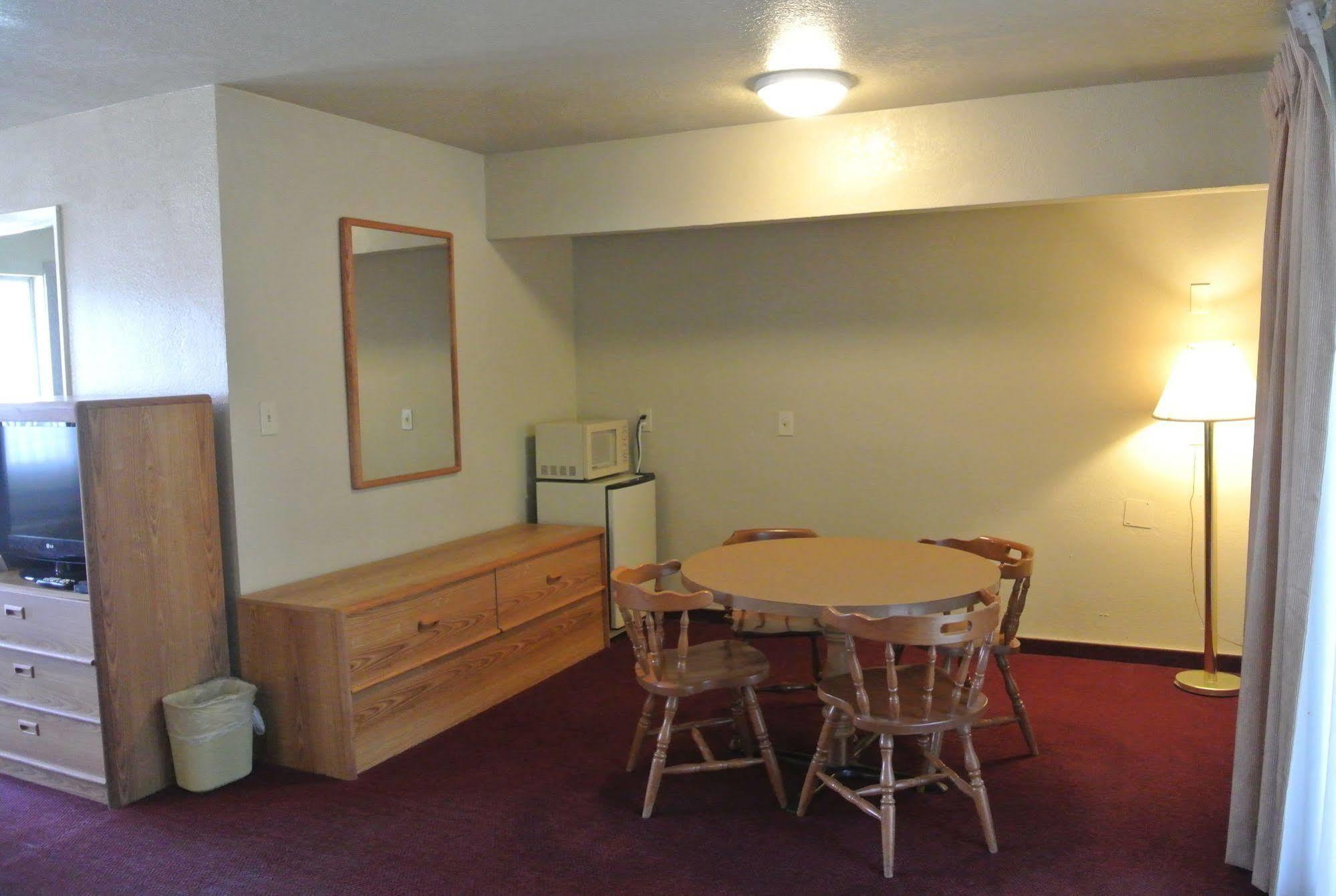Vino Inn & Suites Atascadero Extérieur photo