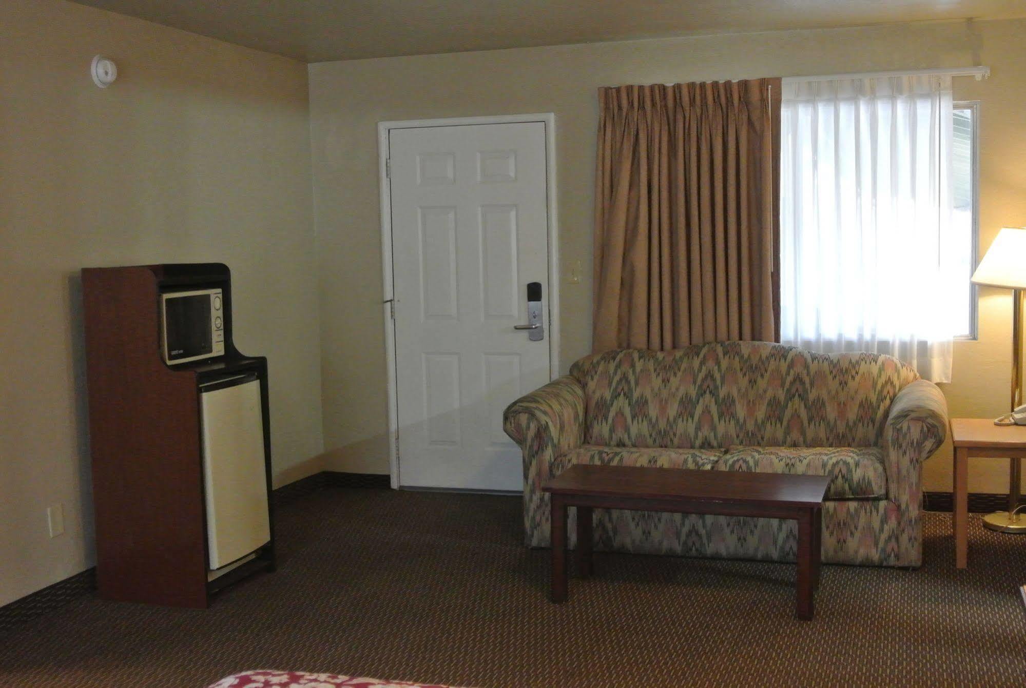 Vino Inn & Suites Atascadero Extérieur photo