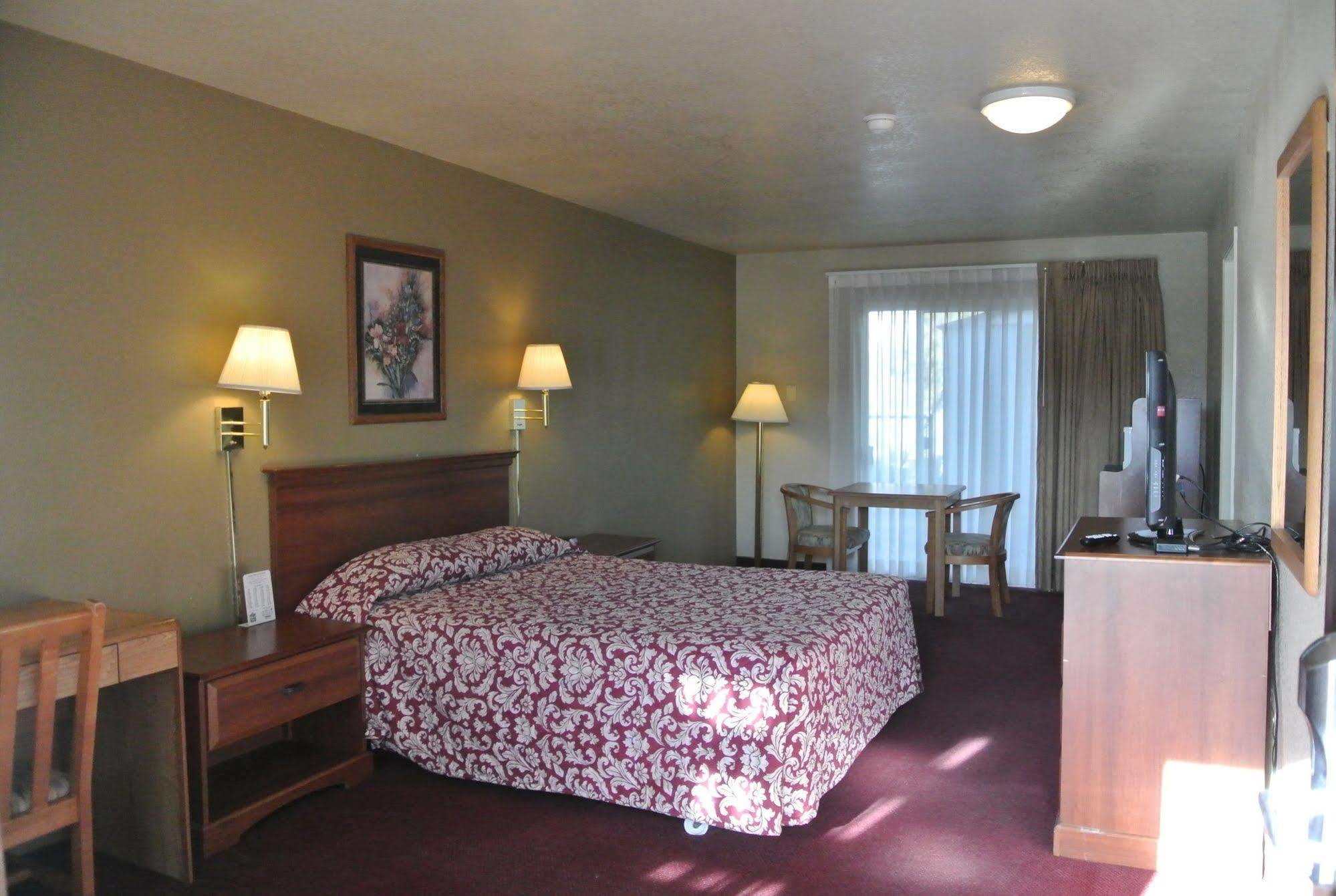 Vino Inn & Suites Atascadero Extérieur photo