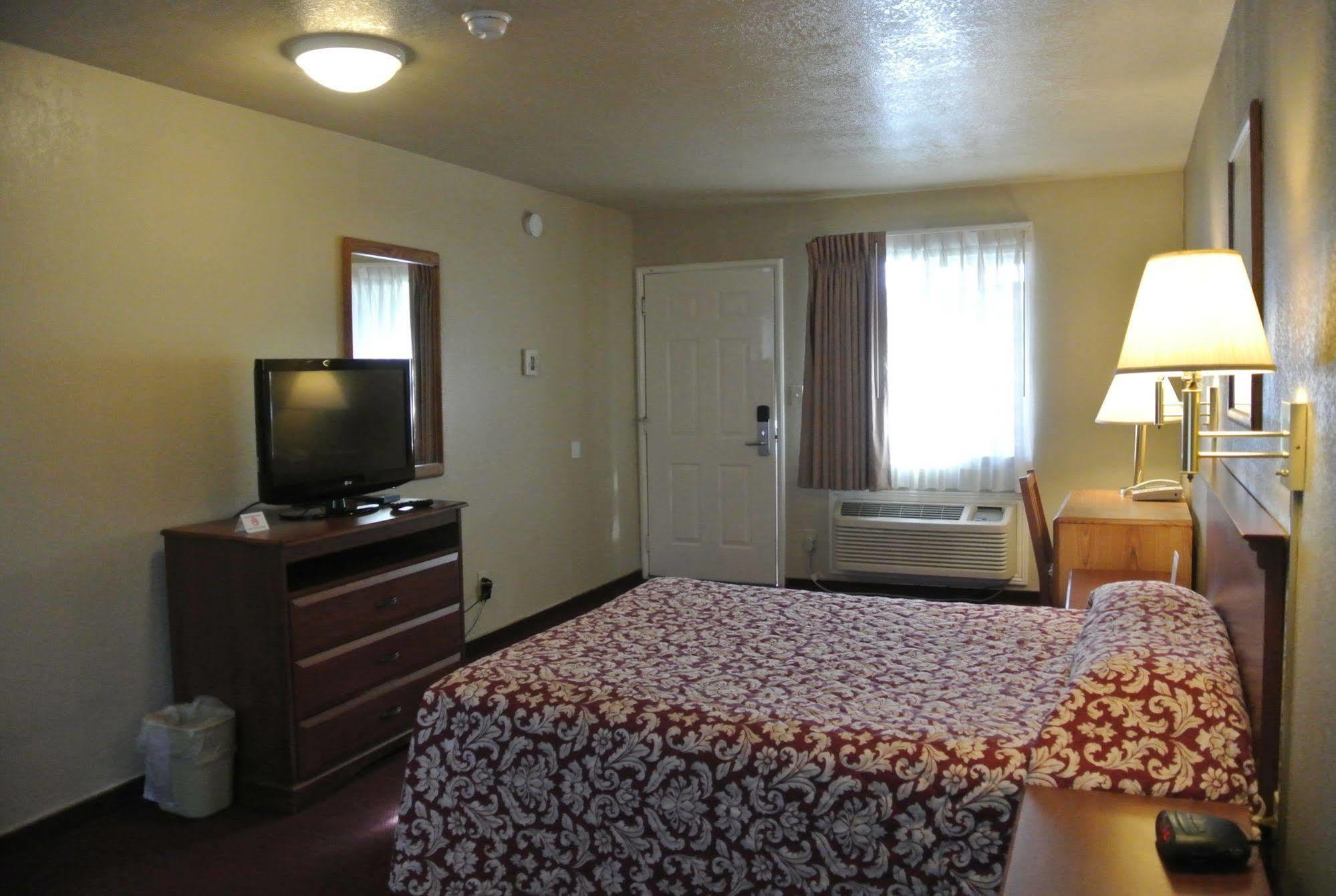 Vino Inn & Suites Atascadero Extérieur photo